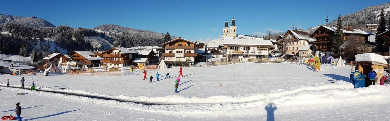 Landhaus Tirol ฮอพฟ์การ์เทน อิม บริกเซนทัล ภายนอก รูปภาพ