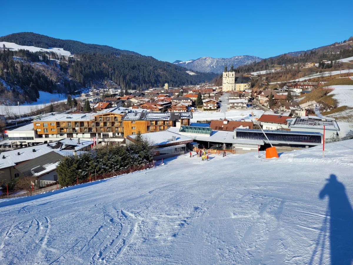 Landhaus Tirol ฮอพฟ์การ์เทน อิม บริกเซนทัล ภายนอก รูปภาพ