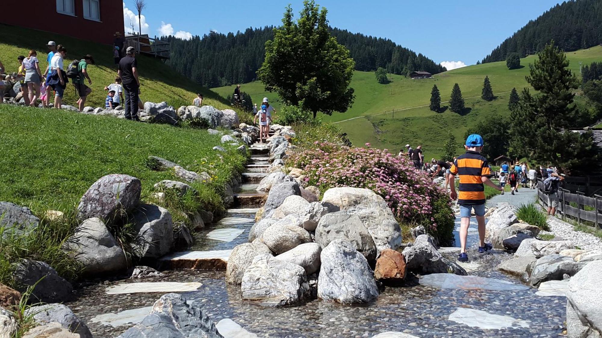 Landhaus Tirol ฮอพฟ์การ์เทน อิม บริกเซนทัล ภายนอก รูปภาพ