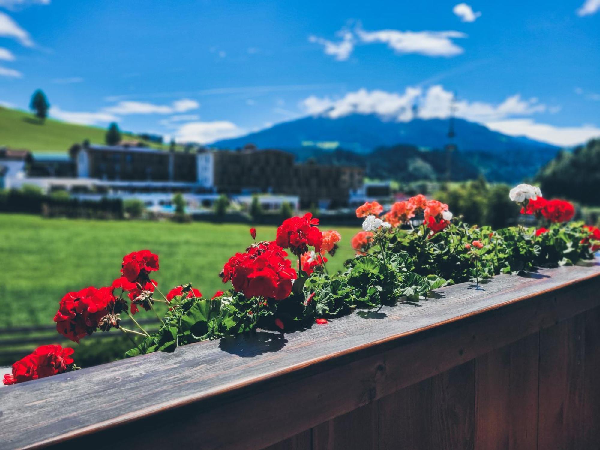 Landhaus Tirol ฮอพฟ์การ์เทน อิม บริกเซนทัล ภายนอก รูปภาพ