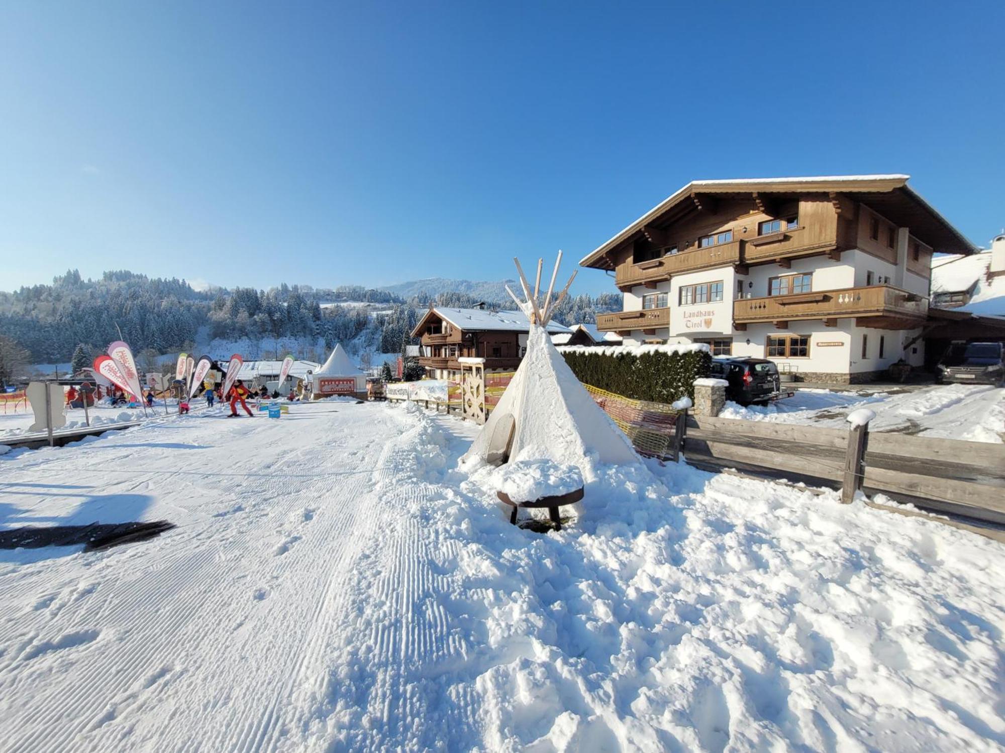 Landhaus Tirol ฮอพฟ์การ์เทน อิม บริกเซนทัล ภายนอก รูปภาพ